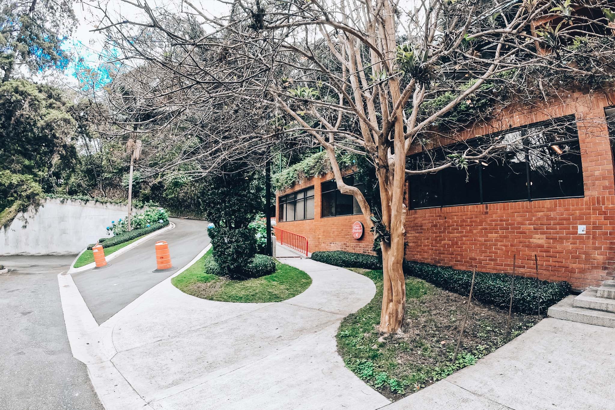 Escuela de Negocios-1